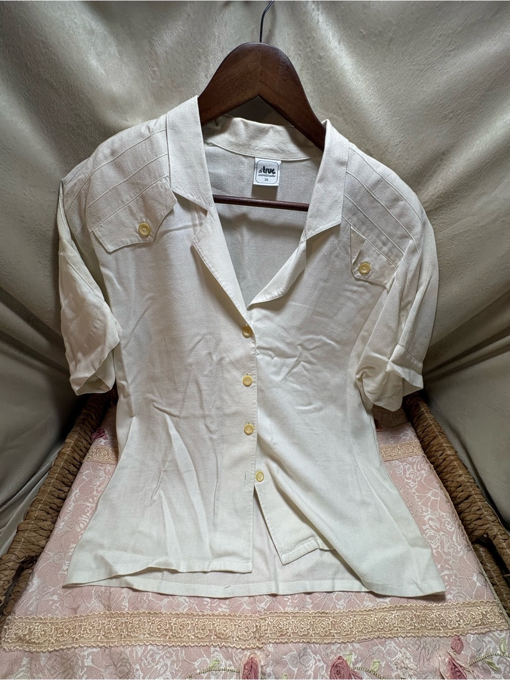 Vintage Le True Coordinates Ivory Linen Blend Button Front Blouse Size 8 EU 36